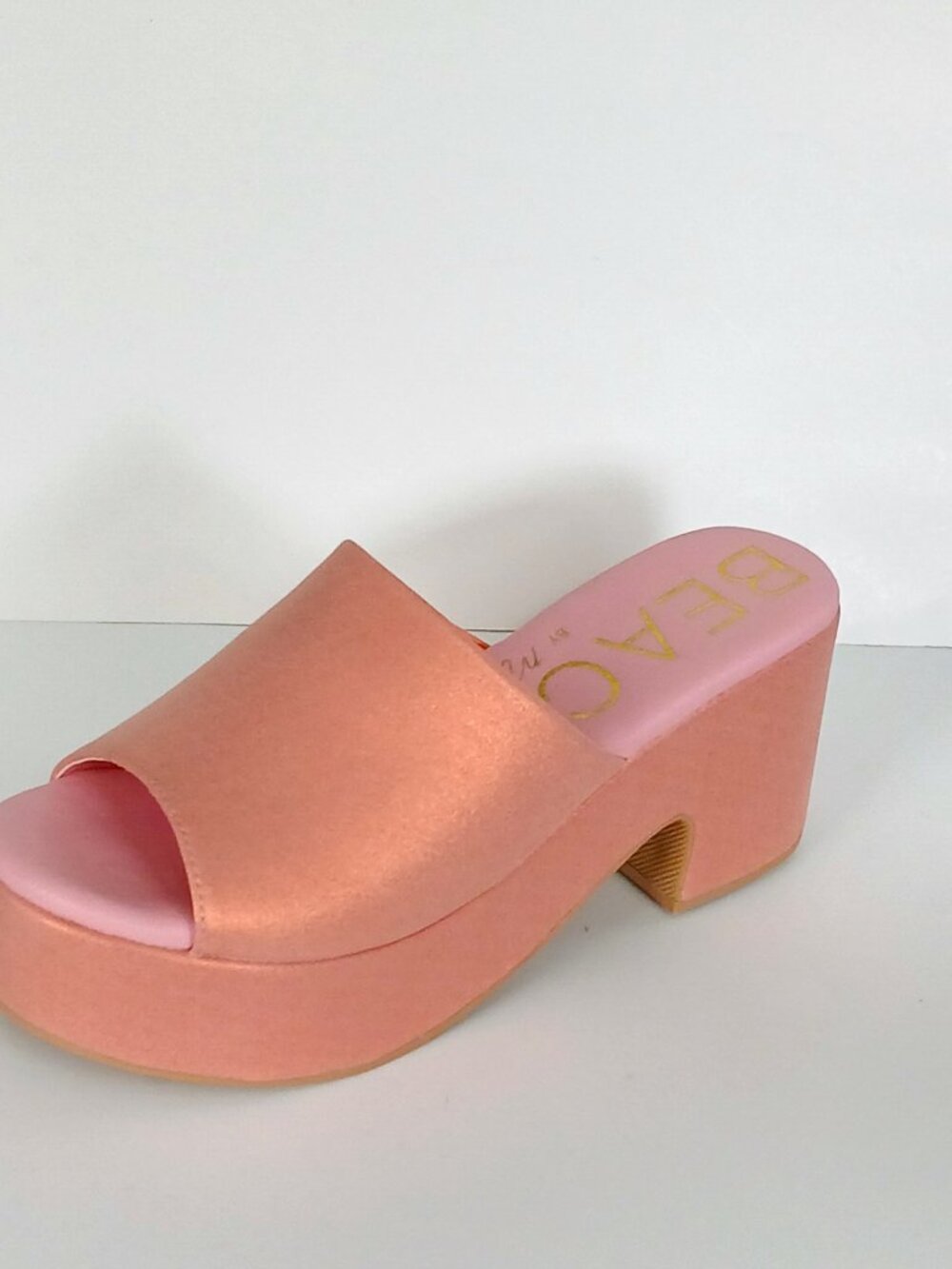 Beach By Matisse Shimmering Coral/Pink Platform Sandals, Size 8, New - Picture 6 of 11